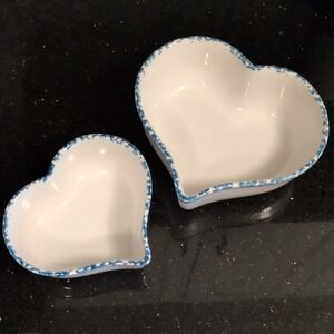 🎵Set Of Two Loan An Ceramic Heart Bowls🎵